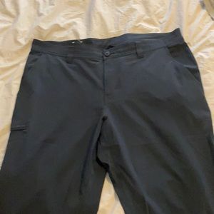 Men’s Columbia athletic pant. Size 42 x 30